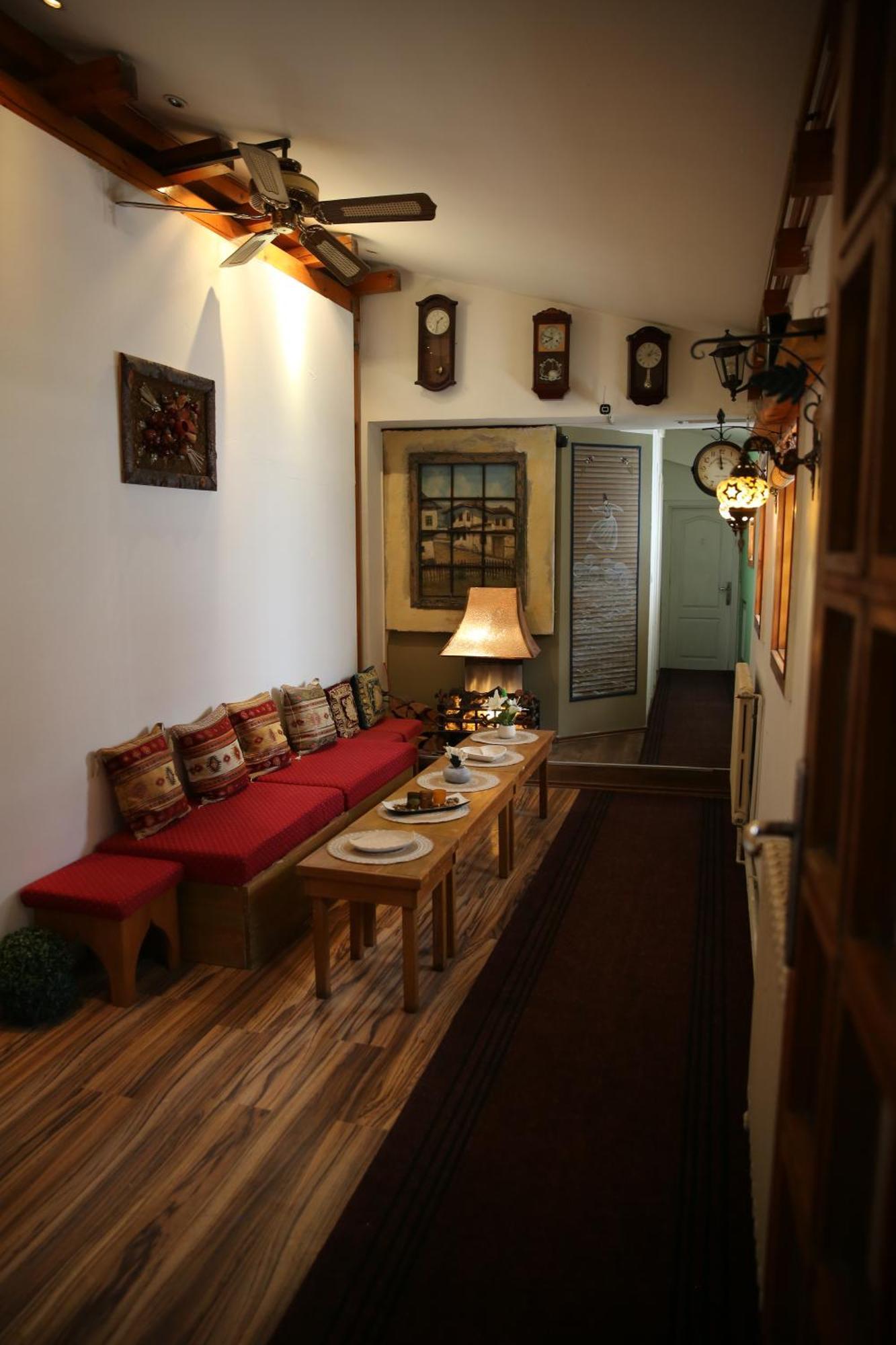 Guesthouse Nia Deluxe Sarajevo Exterior photo
